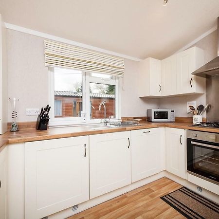 Thistle Lodge Auchterarder Buitenkant foto