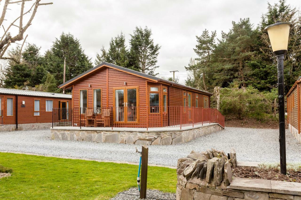 Thistle Lodge Auchterarder Buitenkant foto