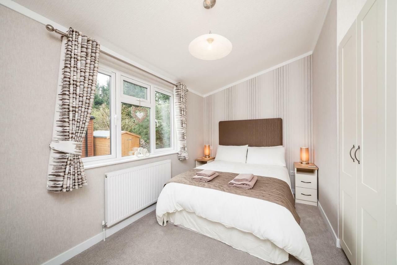 Thistle Lodge Auchterarder Buitenkant foto
