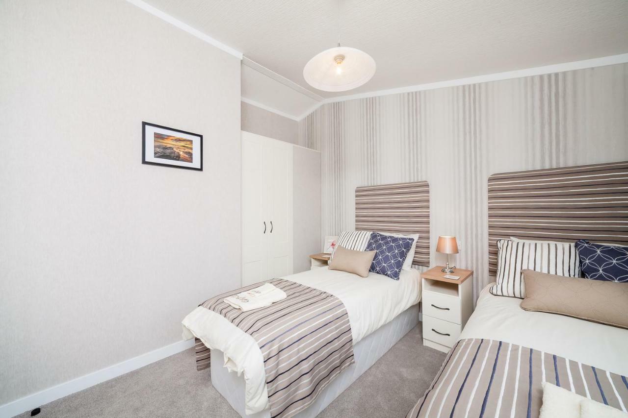 Thistle Lodge Auchterarder Buitenkant foto