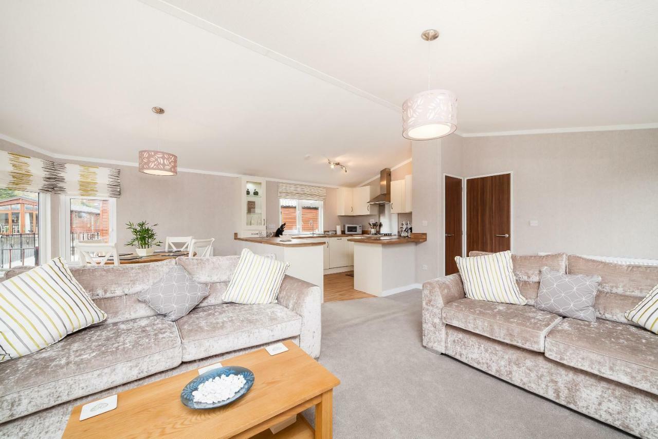 Thistle Lodge Auchterarder Buitenkant foto